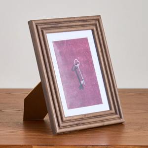 Adorable Vintage Wooden Photo <b>Frame</b> With Classic Charm To Showcase Memories In Timeless Elegant Style - Product Image 4