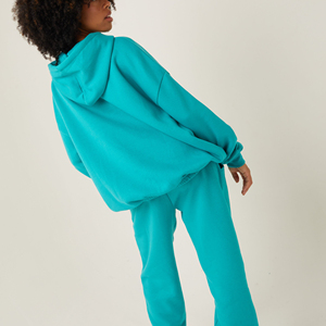 Nouveau survêtement surdimensionné deux pièces avec logo personnalisé élégant pour les femmes en gros manches longues femmes survêtement bleu clair - Product Image 3