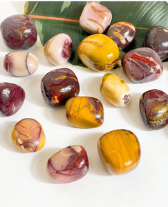 Venta al por mayor Natural Mookaite Jasper piedras caídas cristales de piedras preciosas cuarzo pulido ágata Feng Shui amor decoración patrón de curación - Product Image 4