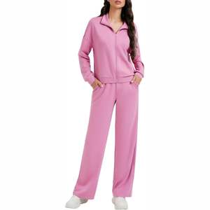 Ensemble de survêtement deux pièces pour femme, coupe ajustée, à capuche, imprimé personnalisé, avec chemise à manches longues et pantalon - Product Image 1