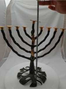 Bougeoir Menorah Hanoukka en aluminium, fait à la main, arbre argenté, design de la vie, juste arrivé, bocaux de lanterne à texture basse - Product Image 3