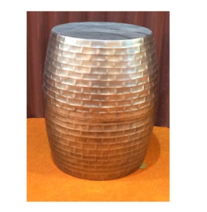 โต๊ะกาแฟทรงถังสไตล์วินเทจใหม่สำหรับห้องนั่งเล่นเฟอร์นิเจอร์โต๊ะดีไซน์แบบทุบที่นั่งโลหะ - Product Image 1