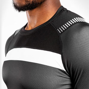 Dernier design de rashguard pour hommes, vêtements de sport, couleur unie, manches longues, rashguard avec impression de logo personnalisé, vente en gros personnalisée - Product Image 6