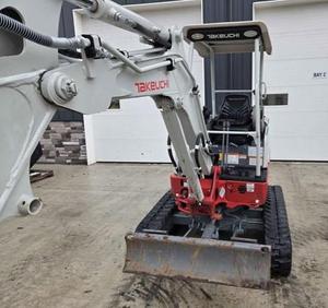 รถขุดขนาดเล็ก 6 ตัน ยี่ห้อ Takeuchi TB260 TB216 TB225 Sany Kubota มือสอง ราคาโรงงาน ราคาถูก ระบบไฮดรอลิก แข็งแรง พร้อมขาย - Product Image 4