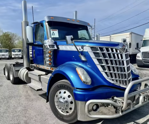 El mejor!! Camión de cabina diurna International LoneStar 2018-2020, usado, con volante a la derecha/izquierda, precio económico, listo para envío mundial - Product Image 1