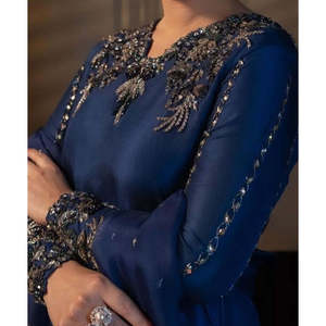 Robe longue bleu roi faite à la main, silhouette droite élégante pour soirée formelle, style pakistanais Merram - Tailles XS à XL - Product Image 3