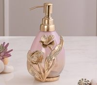 Distributeur de savon en métal rose moderne de luxe, design de fleur dorée, finition nickel, flacon pompe à lotion décoratif pour salle de bain