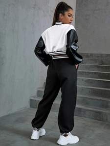 แจ็คเก็ตวิทยาลัย2025เลตเทอร์แมนสำหรับผู้หญิงเสื้อบอมเบอร์ขนยาวผ้าวูลพิมพ์ลายไซส์ XL - Product Image 2