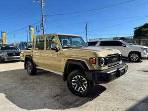 Toyota Land Cruiser Serie 79 LX 2025, Doble Cabina, 4x4, Impecable - Product Image 1