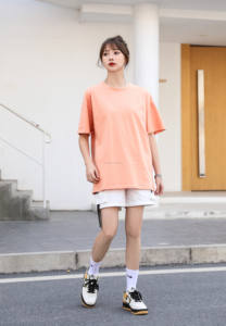 T-shirt de haute qualité de couleur unie 240gsm 100% coton T-shirt avec logo personnalisé et logo personnalisé - Product Image 4