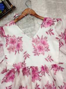 Maxi spécial été avec une belle avec un imprimé floral captivant - Product Image 2