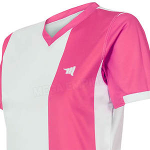 2022 uniformes de football en polyester vert imprimés de logo personnalisé pour adultes ensembles de séchage rapide de haute qualité différents prix raisonnables - Product Image 2