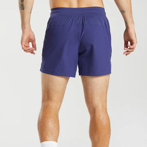 Pantalones cortos deportivos para hombre hechos de poliéster 100% con tela transpirable y de secado rápido diseñada para el verano - Product Image 5