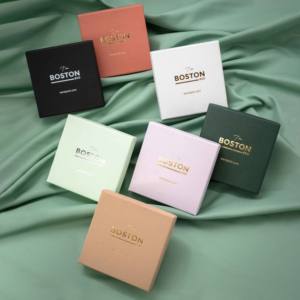 Boîte à bijoux recyclable avec doublure en velours noir Boston Luxury ECO avec emballage cadeau avec logo personnalisé pour bracelets - Product Image 5