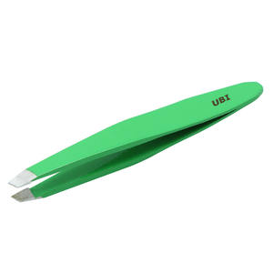 Pince à épiler professionnelle légère en acier à haute teneur en carbone de 7 cm à pointe inclinée verte pour sourcils, poils incarnés et élimination des éclats - Product Image 2