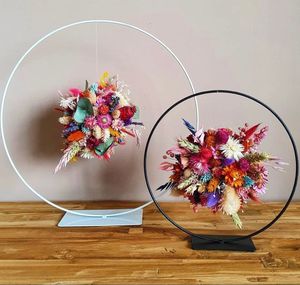 Centro de mesa de boda de hierro puro para una elegante decoración de mesa de banquete de recepción con atractivo vintage - Product Image 3