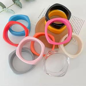 Bracelets en résine fabriqués à la main | | Qualité supérieure, designs élégants avec des couleurs vives pour des déclarations de mode uniques - Product Image 1