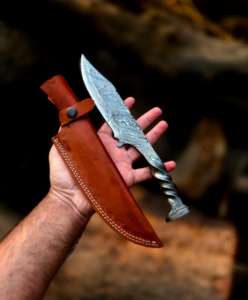 Cuchillo de Acero Personalizado con Hoja Fija y Funda, Estilo Nuevo, Hermoso, Hecho a Mano, con Diseño de Clavo de Ferrocarril, para Caza y Camping - Product Image 5