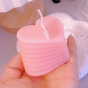 TOOWIN Rotating Heart Scented <b>Candle</b>, Creative Heart-Shaped Ornament For Valentine'S Day - Product Image 1