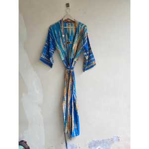 Kimono de Seda Crepé Hecho a Mano con Teñido Anudado, Túnica de Playa Vintage, Estilo Bohemio, Regalo - Product Image 3