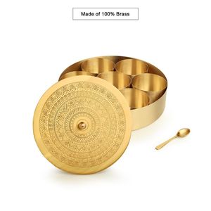 Boîte à épices indienne en laiton antique avec 7 récipients amovibles, compatible lave-vaisselle, outils pour herbes et épices par HF CRAFTS - Product Image 1