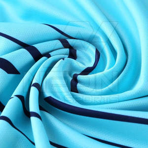 Uniforme de football de haute qualité, personnalisable, 100 % polyester, pour hommes, séchage rapide, léger, toutes saisons, fournisseur pakistanais - Product Image 5