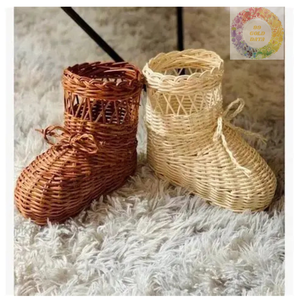 Couronne de rotin de vigne naturelle avec cloche pour décoration de porte de Noël rustique et atmosphère de vacances confortable - Product Image 1