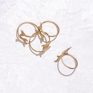 2024 Offre Spéciale géométrique Unique en forme de ronds de serviette ensemble avec des ronds de serviette en métal de haute qualité de couleur dorée - Product Image 4