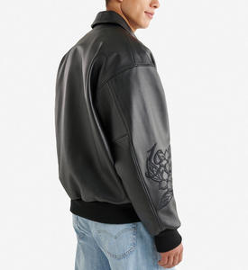 ผู้ผลิต OEM เสื้อแจ็คเก็ตเบสบอลผู้ชายคุณภาพสูง แบบ Letterman Varsity กันลม กันน้ำ ปักลายหนังตามสั่ง - Product Image 6