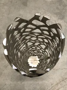 Jarrón de Hierro de Diseño Costero Ecológico Hecho a Mano, de Moda, para Decoración de Mesa Moderna, de Lujo - Product Image 2