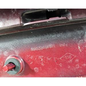 Spoiler de porte arrière Renault Clio Série IV 960306579R K9KE6 Diesel 1500 (12>19) - Product Image 3