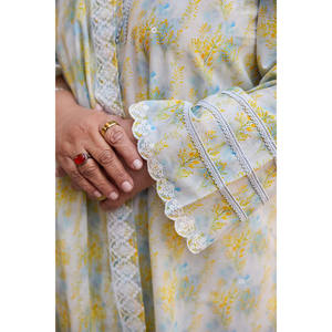 Conjunto de Traje de 3 Piezas para Mujer con Bordado y Estampado, con Dupatta Bordada, Modelo DN-62017 - Product Image 6