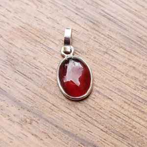 Pendentif en argent 925 fait à la main lunette fine pierre précieuse Hessonite bijoux sains cadeau pour ses enfants élégant lunette réglage charme - Product Image 1