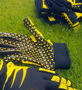 Gants de football américain pour adultes Design personnalisé Gants de réception d'extérieur respirants Impression de logo personnalisé Qualité supérieure - Product Image 4