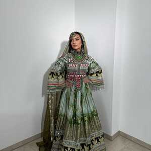 ชุดเดรสยาวสไตล์อัฟกานิสถานสำหรับผู้หญิงชุดเดรสยาวแบบลำลองมีพู่ประดับและประดับเหรียญแบบดั้งเดิมราคาถูก - Product Image 2