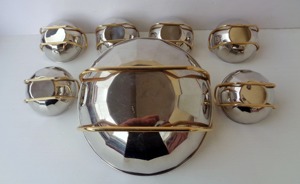 Elegante Juego de Tazones para Servir con Acabado Plateado, Base Dorada y Mini Tazones, Perfecto para Servir Aperitivos y Salsas en Eventos y Recepciones, de la India - Product Image 4