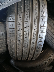 Pneus de voiture d'occasion en gros et pneus pleins pour camions |   Garantie de 2 ans par conteneur - Product Image 3