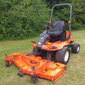 เครื่องตัดหญ้าคุณภาพสูง Kubota F3060 แบบติดตั้งด้านหน้า 30 แรงม้า 4 สูบ ดีเซล ขับเคลื่อน 4 ล้อ พวงมาลัยเพาเวอร์ สวิทช์ควบคุมแบบหุ่นยนต์ เครื่องยนต์ 1800 วัตต์ ทำงานราบรื่น - Product Image 3