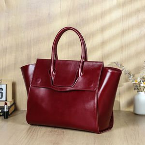 Sac fourre-tout pour ordinateur portable en cuir véritable rouge vin élégant de haute qualité pour femmes avec fermeture à glissière 13,3'' multi-compartiments - Product Image 1