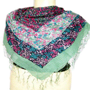 Écharpe carrée légère en coton pour femme, à imprimé numérique à carreaux traditionnels, idéale pour les activités de plein air - Product Image 6