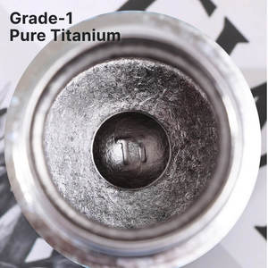 กระเป๋าถือขนาดพกพา กระติกน้ำไทเทเนียมบริสุทธิ์ ผิวเคลือบแบบธรรมชาติ ป้องกันการกัดกร่อน ฉนวนกันความร้อนสำหรับการเดินทาง - Product Image 3