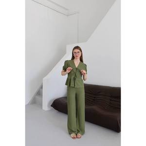 Set da donna in due pezzi con cravatta e Set da donna eleganti in alto e in basso - Product Image 5