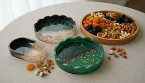 Plateau en résine fait main durable, best-seller, pour servir de la nourriture ou des boissons, des bijoux ou de la décoration intérieure, disponible à la vente - Product Image 3