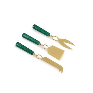 Usine en vrac de style vintage vendant des couteaux à râpe à fromage en acier inoxydable plaqué argent avec manche en bois ensemble de couteaux à fromage - Product Image 3