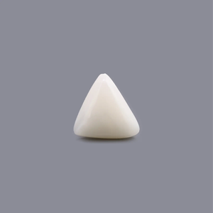 Piedra Preciosa Suelta de Coral Blanco de 7.25 Quilates, Corte Ovalado Sintético de 10 mm, Efectos Rojo Rosado, Calibrada, Efectos Ópticos Especiales, Triángulo de 8 mm - Product Image 1