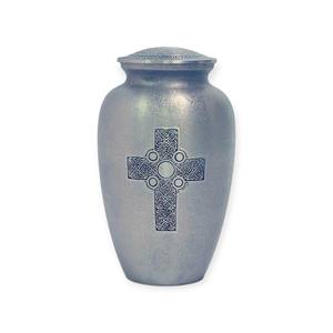 Urna Funeraria Plateada Satinada con Diseño Minimalista y Detalle de Triple Banda para un Recuerdo Contemporáneo - Product Image 6