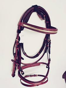 Qualité supérieure Vache Doux Rembourrage En Cuir Véritable Snaffle Bridle avec Fine Chaîne En Cristal Durable Cheval Produits En Gros - Product Image 2