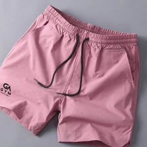 กางเกงขาสั้นผู้ชาย GYM ACTIVE ผ้าเนื้อนุ่มระบายอากาศได้ดี สีพื้น เอวกลาง มีกระเป๋า สไตล์วินเทจ แฟชั่นทันสมัย เหมาะสำหรับใส่ในชีวิตประจำวัน - Product Image 1