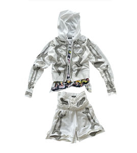 ผู้ผลิตเสื้อฮู้ดดี้ทรงบ็อกซี่ฟิตแบบครอป ผ้าเฟรนช์เทอร์รี่คุณภาพสูง แต่งลายปะติด ซิปหน้า ลุคทำสีเอซิดวอช สไตล์โอเวอร์ไซส์ สำหรับผู้ชาย - Product Image 2