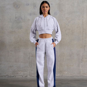 Conjunto de dos piezas de chándal y sudaderas con capucha de estilo callejero grueso de alta calidad - Product Image 5